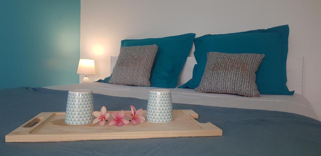 Tres Bel Appartement Avec Vue Mer, Acces Direct A La Plage Et Piscine Surveillee 생프랑수아 외부 사진