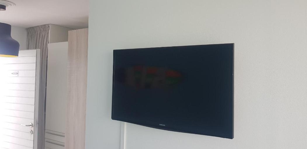 Tres Bel Appartement Avec Vue Mer, Acces Direct A La Plage Et Piscine Surveillee 생프랑수아 외부 사진